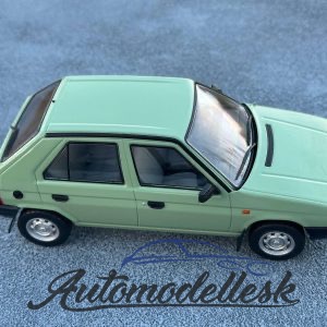 Model auta Škoda Favorit