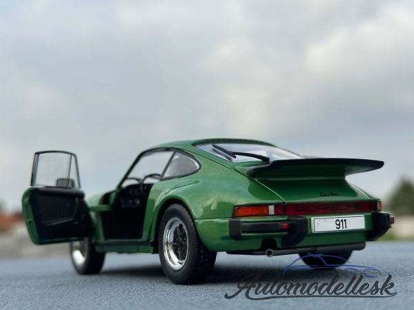 Model auta Porsche 911 Turbo (930)