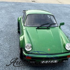 Model auta Porsche 911 Turbo (930)