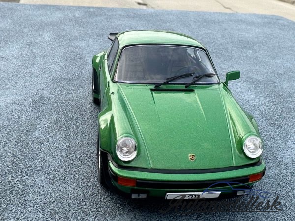 Model auta Porsche 911 Turbo (930)