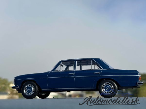 Model auta Mercedes 200 D (W115)