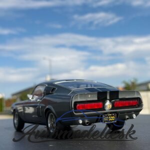 Model auta SHELBY GT500 GREY & BLACK STRIPES 1967
