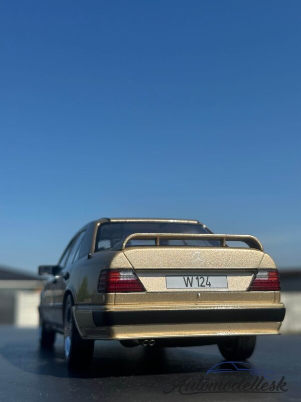 Model auta Model auta Mercedes W124 Tuning, bežová, 1986