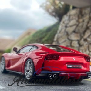 Model auta Ferrari 812 Superfast 2017.