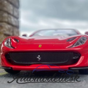 Model auta Ferrari 812 Superfast 2017.