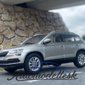 Model auta ŠKODA KAROQ