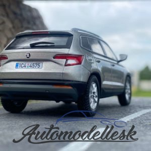 Model auta ŠKODA KAROQ