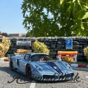 Model auta Ferrari FXX, turquoise with blue stripe, 2006