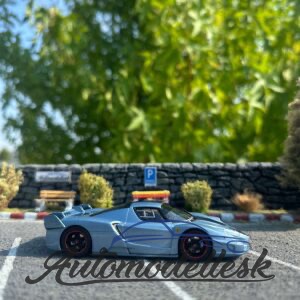 Model auta Ferrari FXX, turquoise with blue stripe, 2006