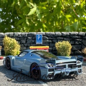 Model auta Ferrari FXX, turquoise with blue stripe, 2006