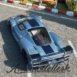 Model auta Ferrari FXX, turquoise with blue stripe, 2006