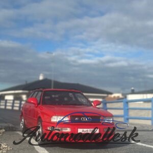 Model auta Audi Avant RS2, Lazer červená, 1995