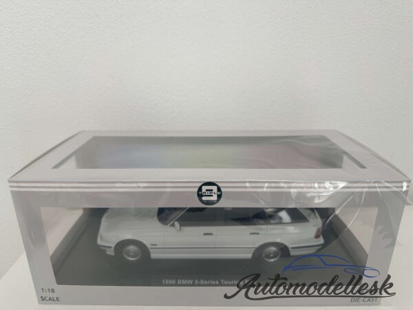 Model auta BMW 5er (E34) Touring