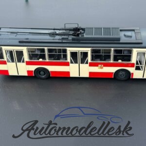 Model Trolejbus Škoda 14 TR