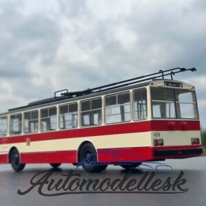 Model Trolejbus Škoda 14 TR