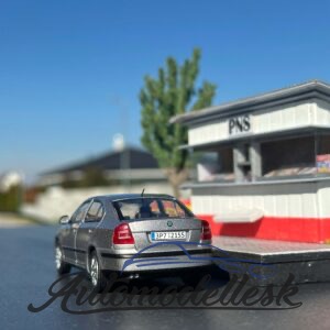 Model auta Škoda Octavia II, strieborná