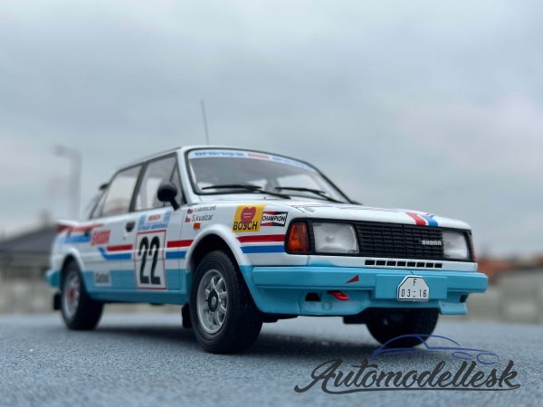 Model auta rally Škoda 130 LR,