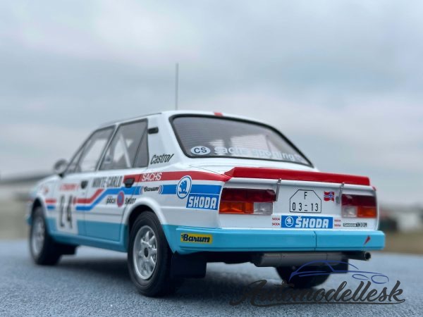 Model auta rally Škoda 130 L