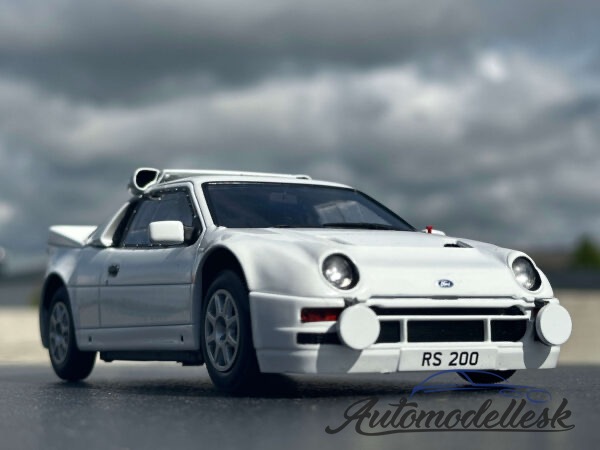 Model auta Ford RS 200