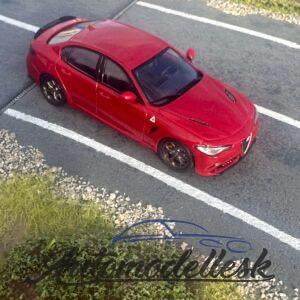 Model auta Alfa Romeo Giulia, Quadrifoglio červená, 2019