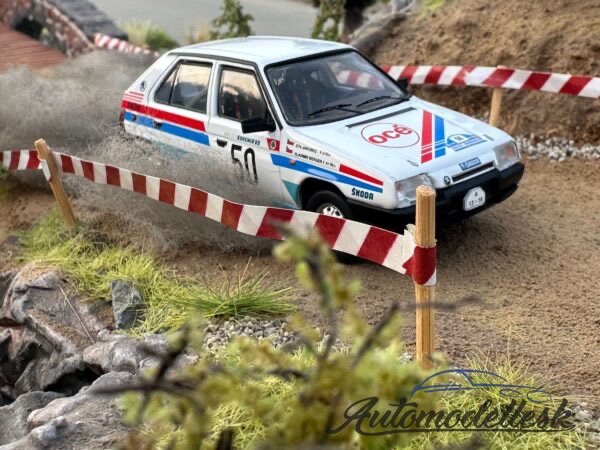 Model auta rally Škoda Favorit 136L