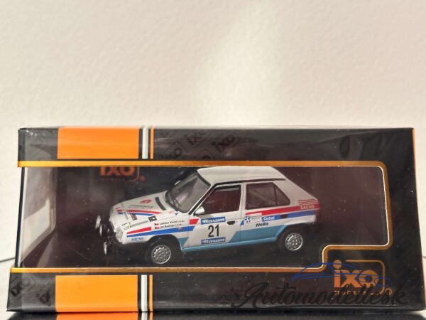 Model auta rally Škoda Favorit 136L