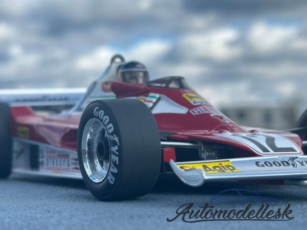 Model auta Ferrari 312 T2B, No.12