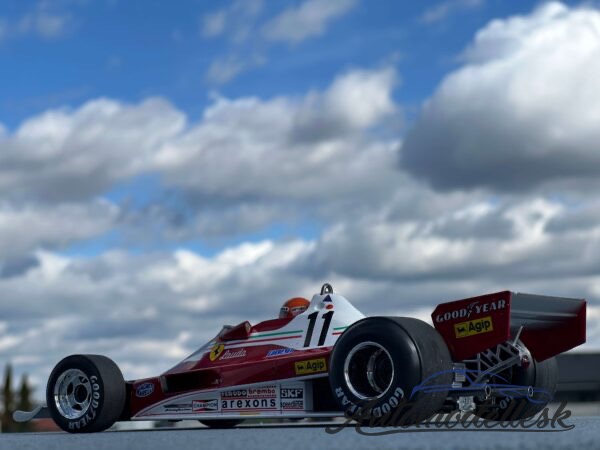 Model auta Ferrari 312 T2B, No.11