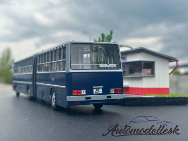 Model autobusu Ikarus 280.33