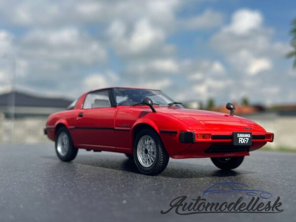 Model auta Mazda RX-7