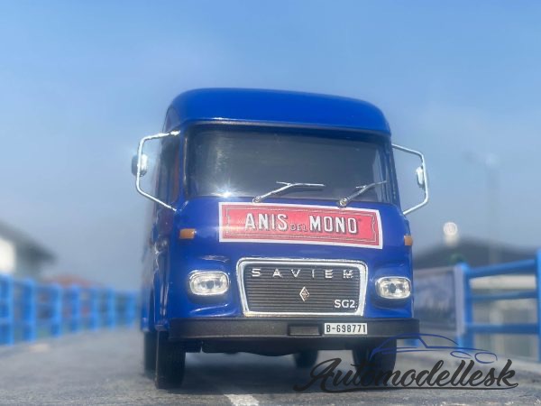 Model auta Saviem SG2