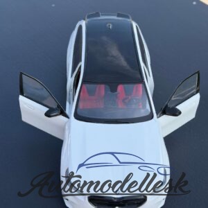 Model auta BMW M5 TOURING ALPINE WHITE SOLID 2025