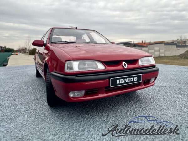 Model auta Renault 19