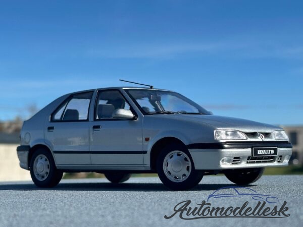 Model auta Renault 19