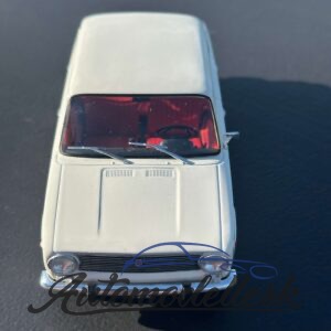 Model auta Fiat 124, biela 1970