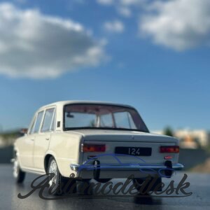Model auta Fiat 124, biela 1970