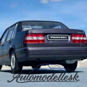 Model auta Volvo 960