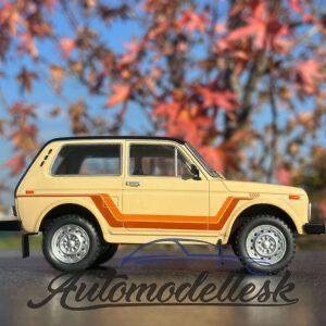Model auta Lada Niva 5000, béžová/Dekor, 1980