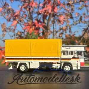 Model auta LIAZ 100.05, biela