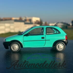 Model auta Opel Corsa B, tyrkysová, 1993