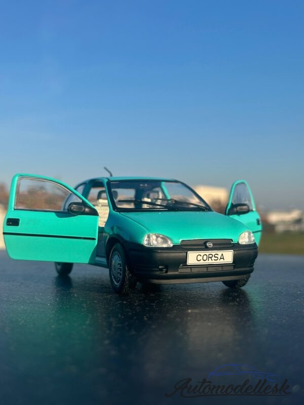 Model auta Opel Corsa B, tyrkysová, 1993