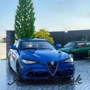 Model auta Alfa Romeo Giulia Quadrifoglio blue, 2019