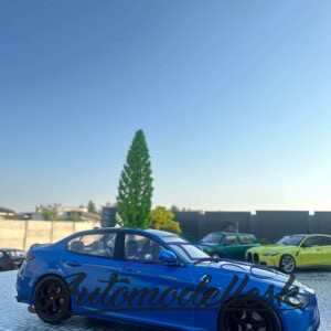 Model auta Alfa Romeo Giulia Quadrifoglio blue, 2019