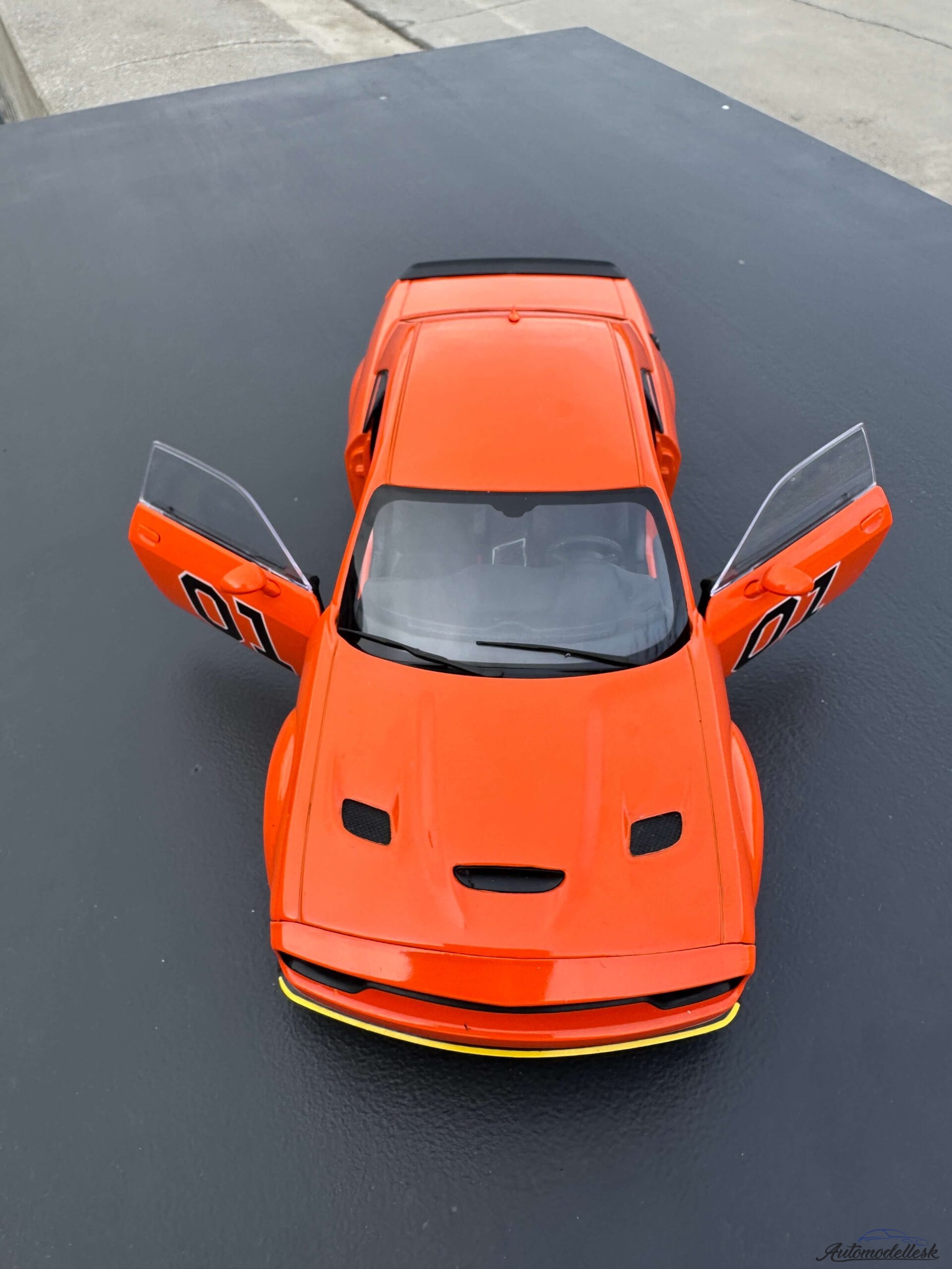 Model auta DODGE CHALLENGER R/T SCAT PACK WIDEBODY ORANGE 2023 Model auta DODGE CHALLENGER R/T SCAT PACK WIDEBODY ORANGE 2023