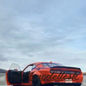 Model auta DODGE CHALLENGER R/T SCAT PACK WIDEBODY ORANGE 2023