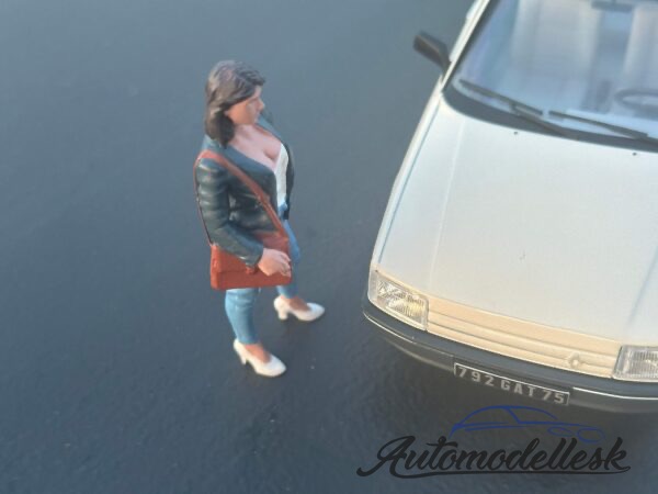 Postavička The Dealership *Customer iv*