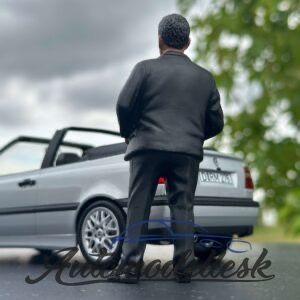 Postavička Hanging Out 2 Manuel