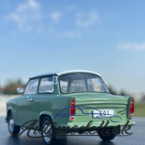 Model auta Trabant 601, zelená 1965