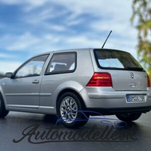 Model auta Volkswagen Golf GTI, strieborná, 1998
