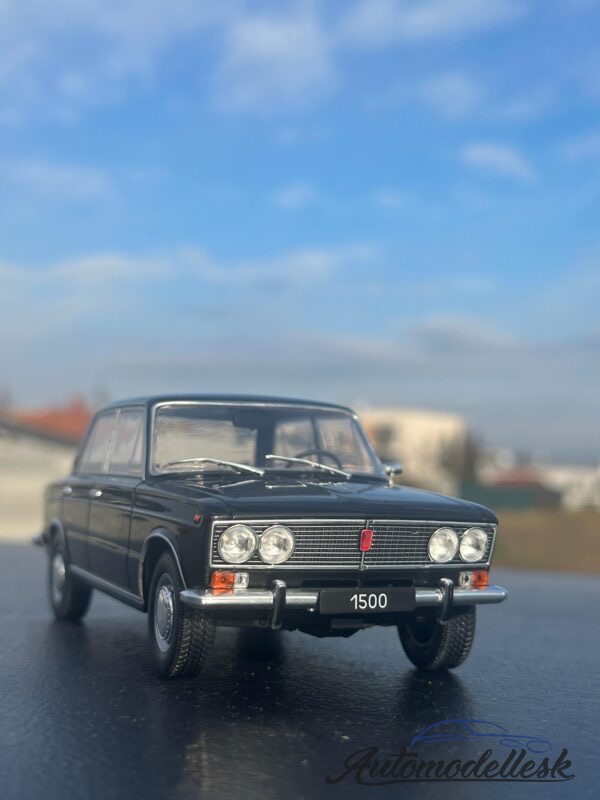 Model auta Lada 1500, čierna, 1977
